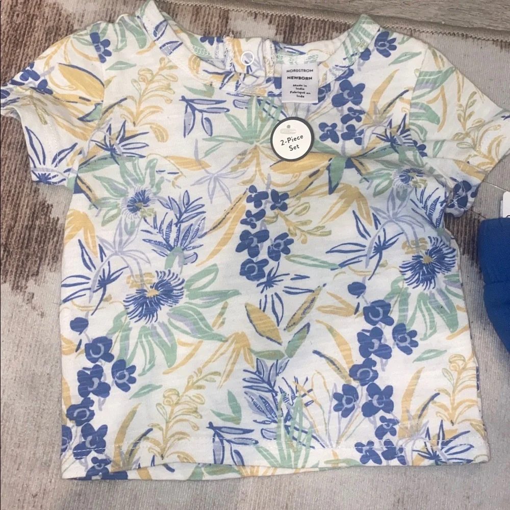 $35 NWT Nordstrom newborn 2 piece set